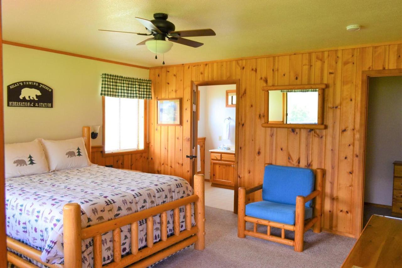 Twin Peaks Guest Ranch Villa Salmon Exterior photo